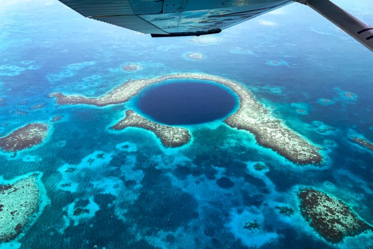 Great Blue Hole Belize: Scenic Flight & Photos
